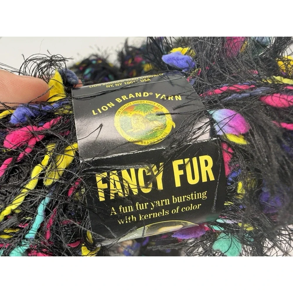 Lion Brand Fancy Fur Bold Black #253 1.76 oz 39yds Eyelash Lot Of 12 - 2 Dye Lot